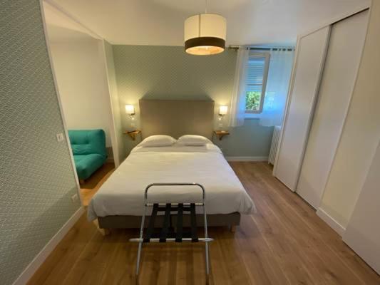 Hotel Le Central Boussac  Exterior photo