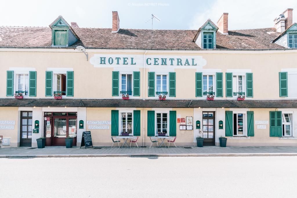 Hotel Le Central Boussac  Exterior photo